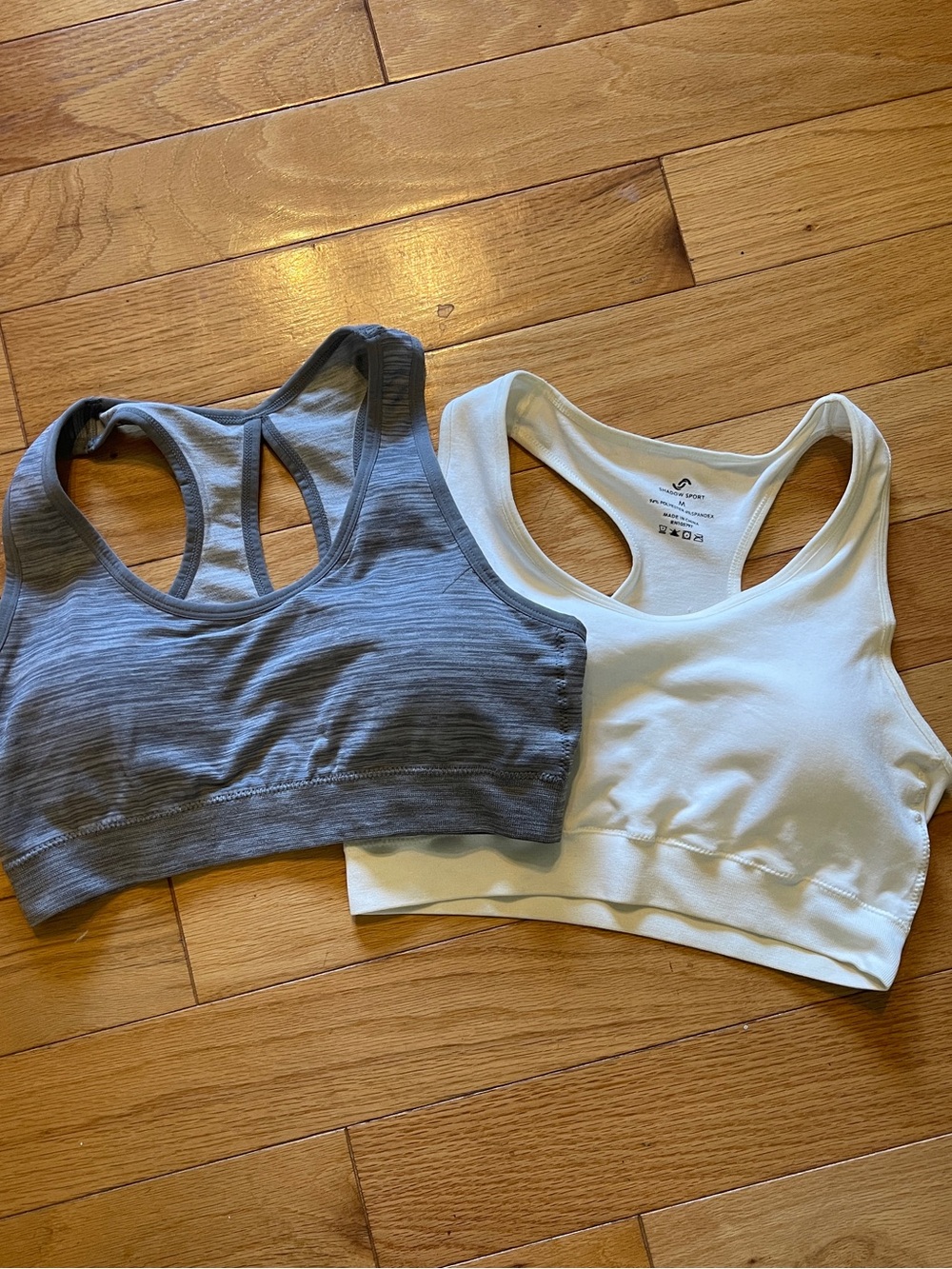 Seamless Racerback Sports Bras - Gray and White